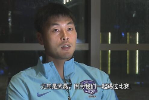 电脑突然花屏横条纹怎么解决