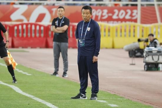 村上凉子丰满禁断五十路